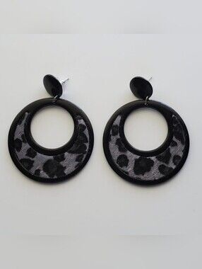 Gray Leopard Print Black Hoop Earrings